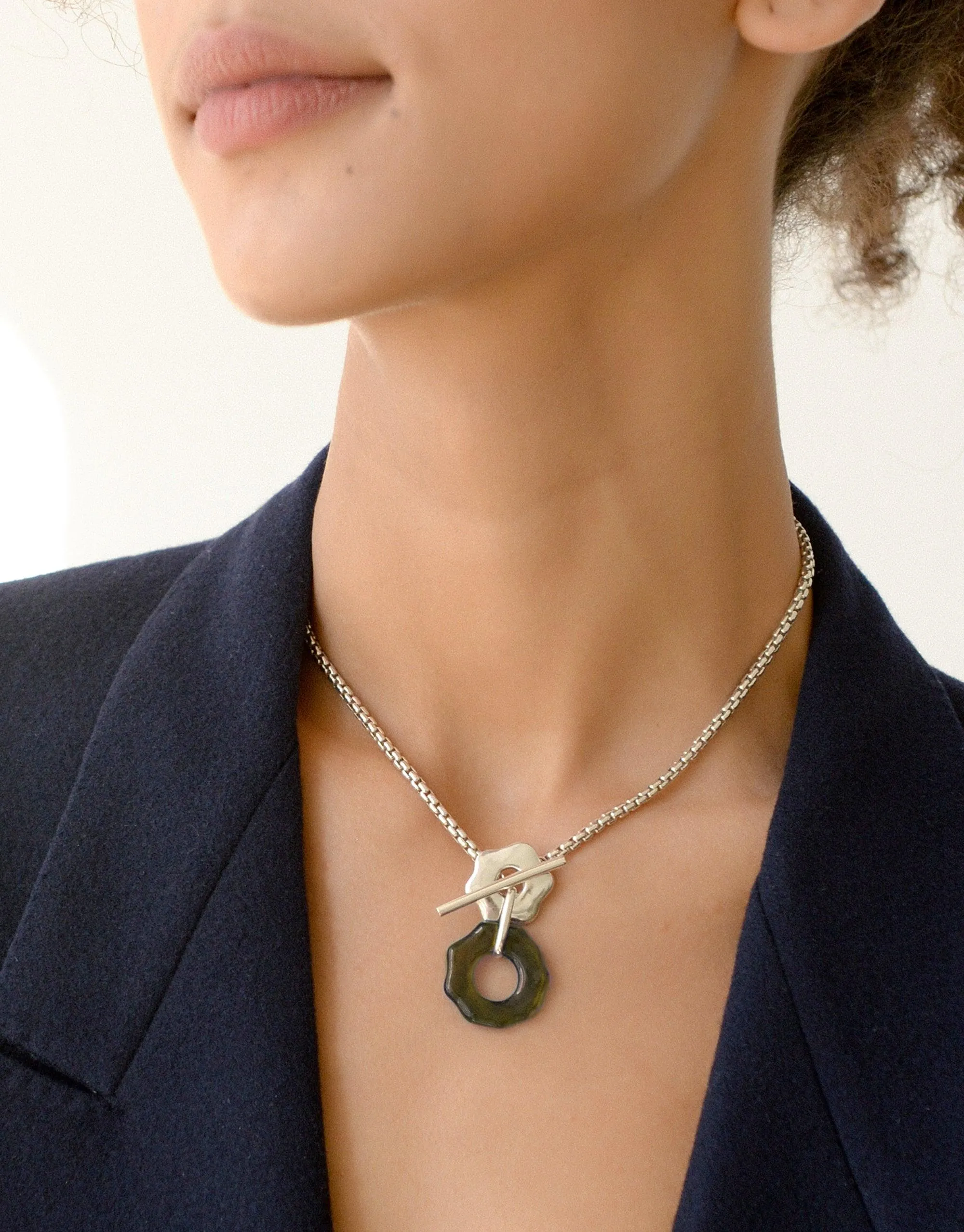 Avens Toggle Necklace